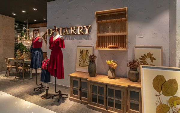 服裝店裝修 (1).jpg 服裝店裝修 (1).jpg